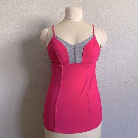 🪦 Lululemon Tadasana Back Hot Pink Grey
Spaghetti Strap Workout Tank Size 8 - Picture 3 of 9